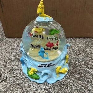 Universal Colorful Fish Globe Decor